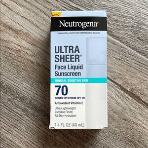 Neutrogena Ultra Sheer Face Liquid Sunscreen SPF 70